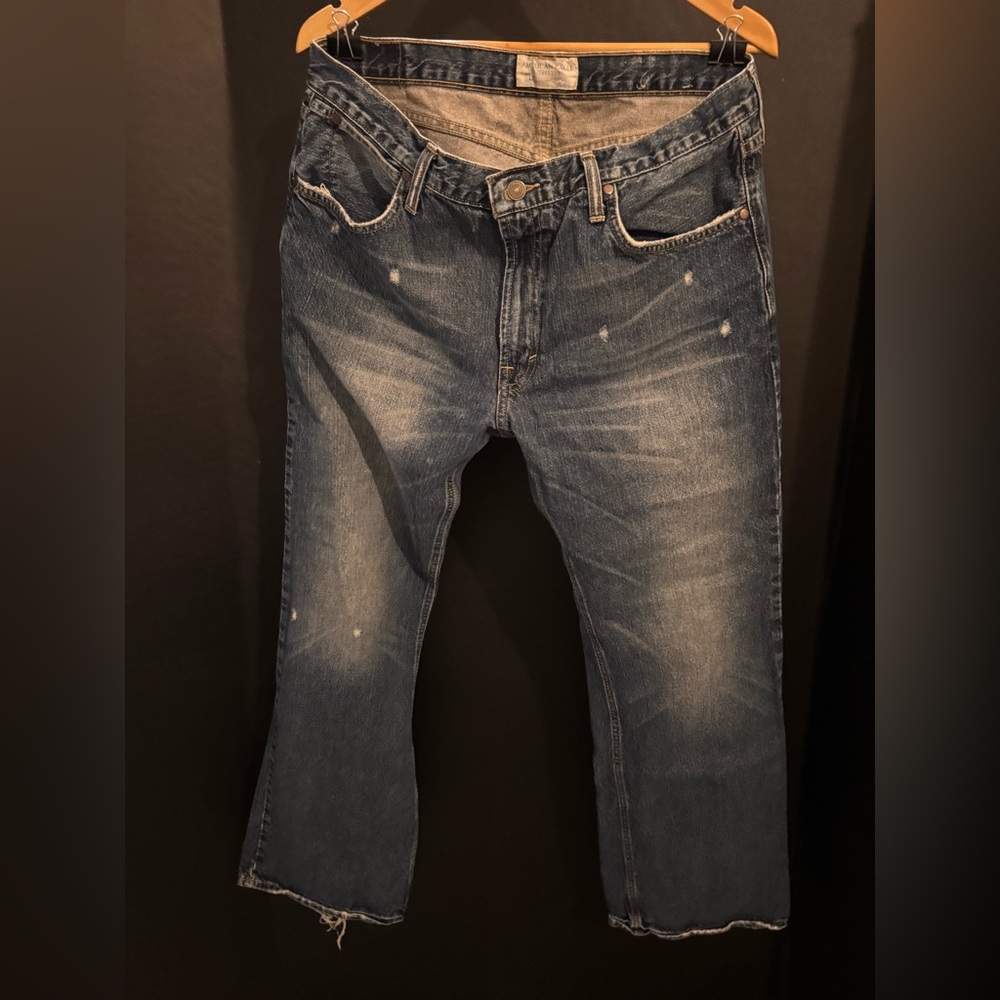 American Eagle Outfitters Distressed Dark Blue Jeans 36”x32”
